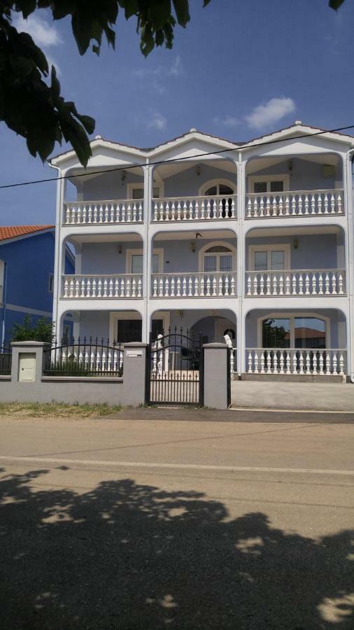 Apartman Janja Porec Exterior photo