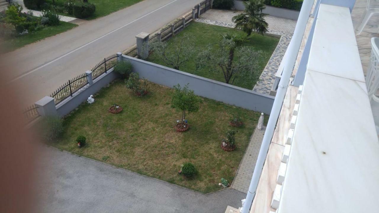 Apartman Janja Porec Exterior photo