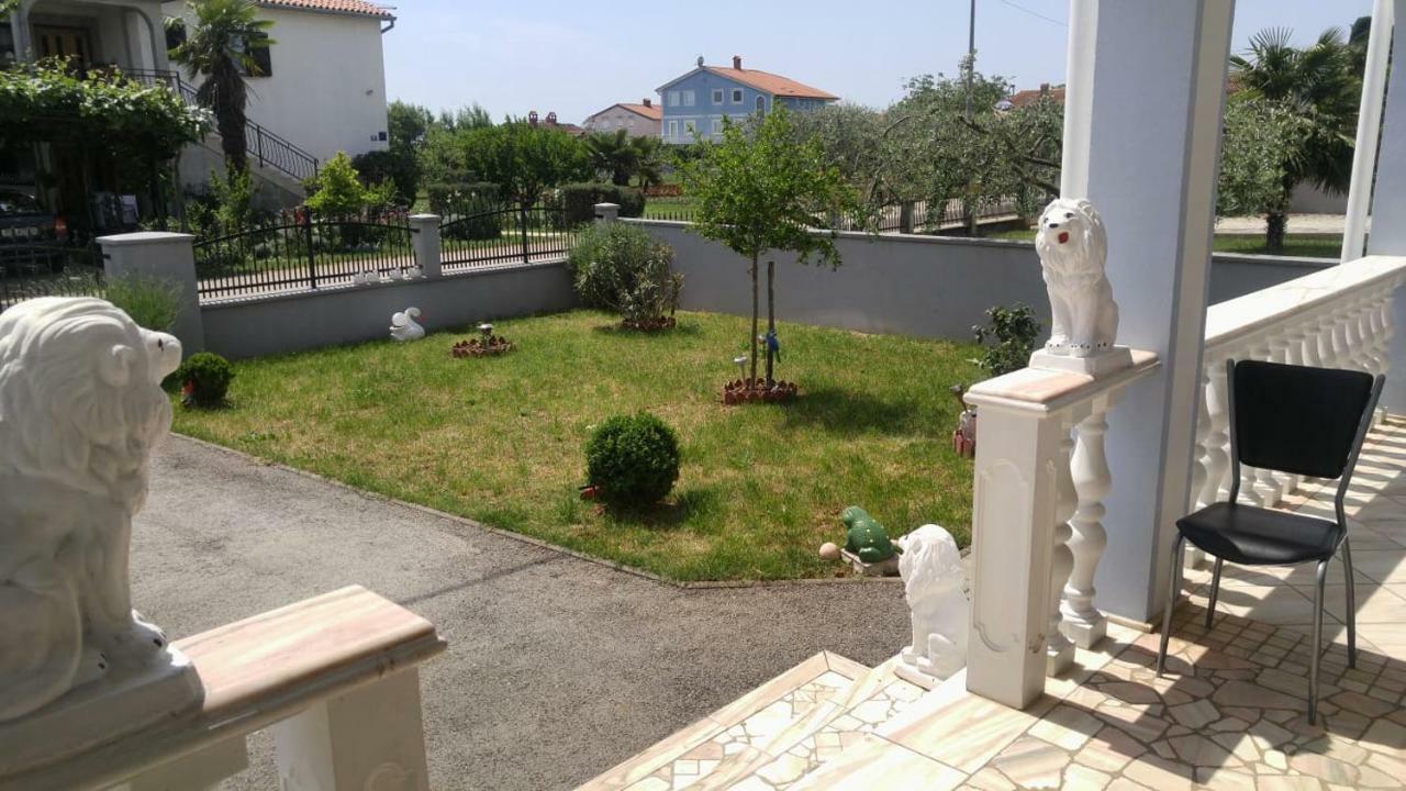 Apartman Janja Porec Exterior photo